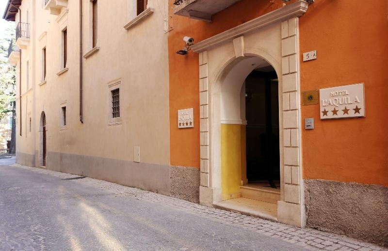 Hotel LʼAquila Esterno foto
